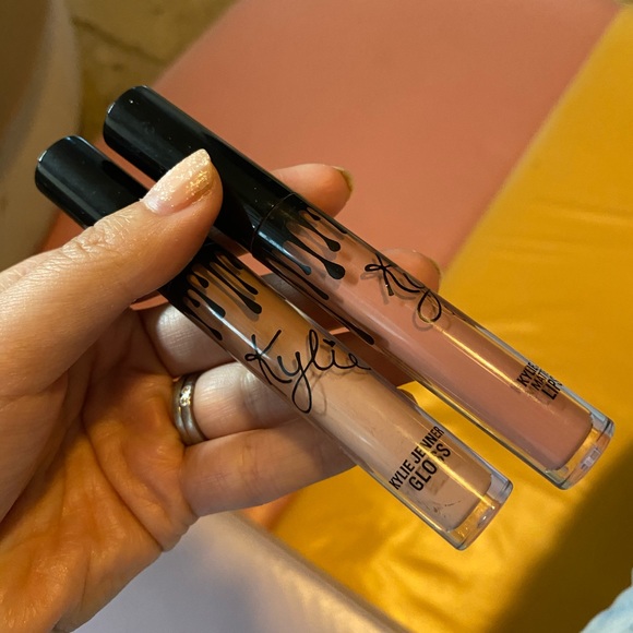 Two Kylie lip gloss. Only used once. - Picture 5 of 6